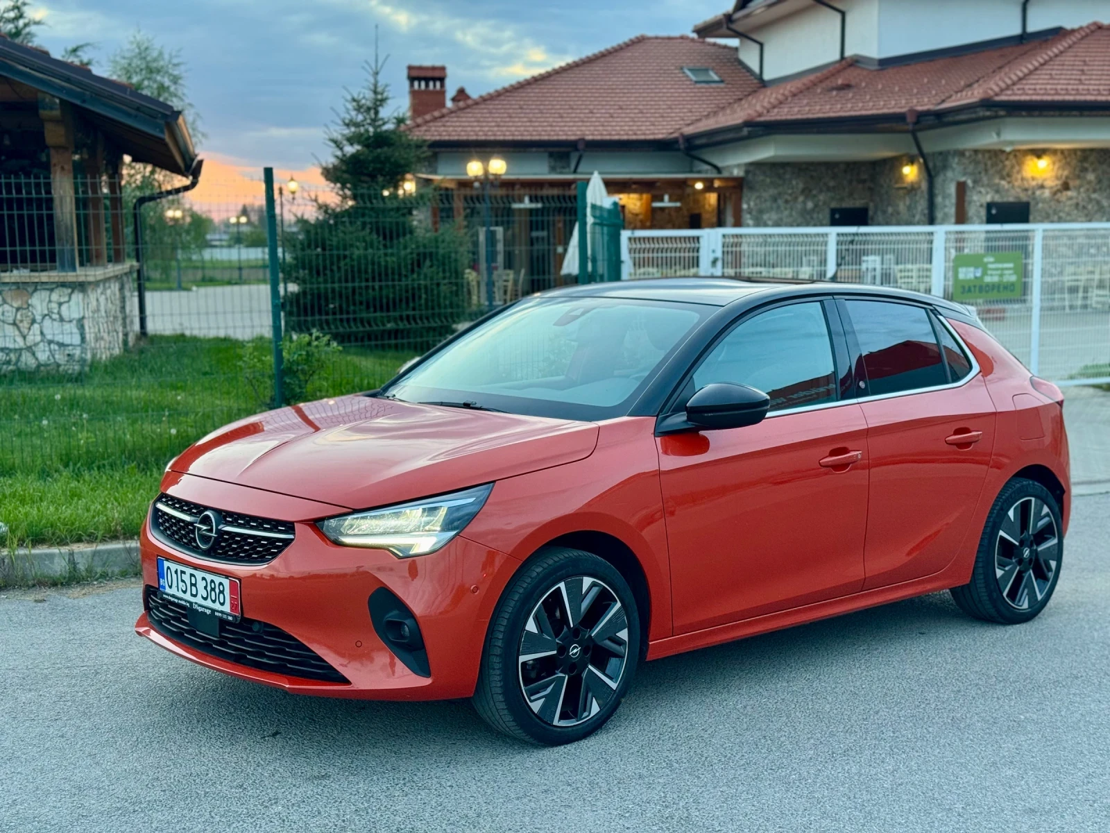 Opel Corsa electric* 50kw* Камера* Панорама* FULL, снимка 2 - Автомобили и джипове - 54456866
