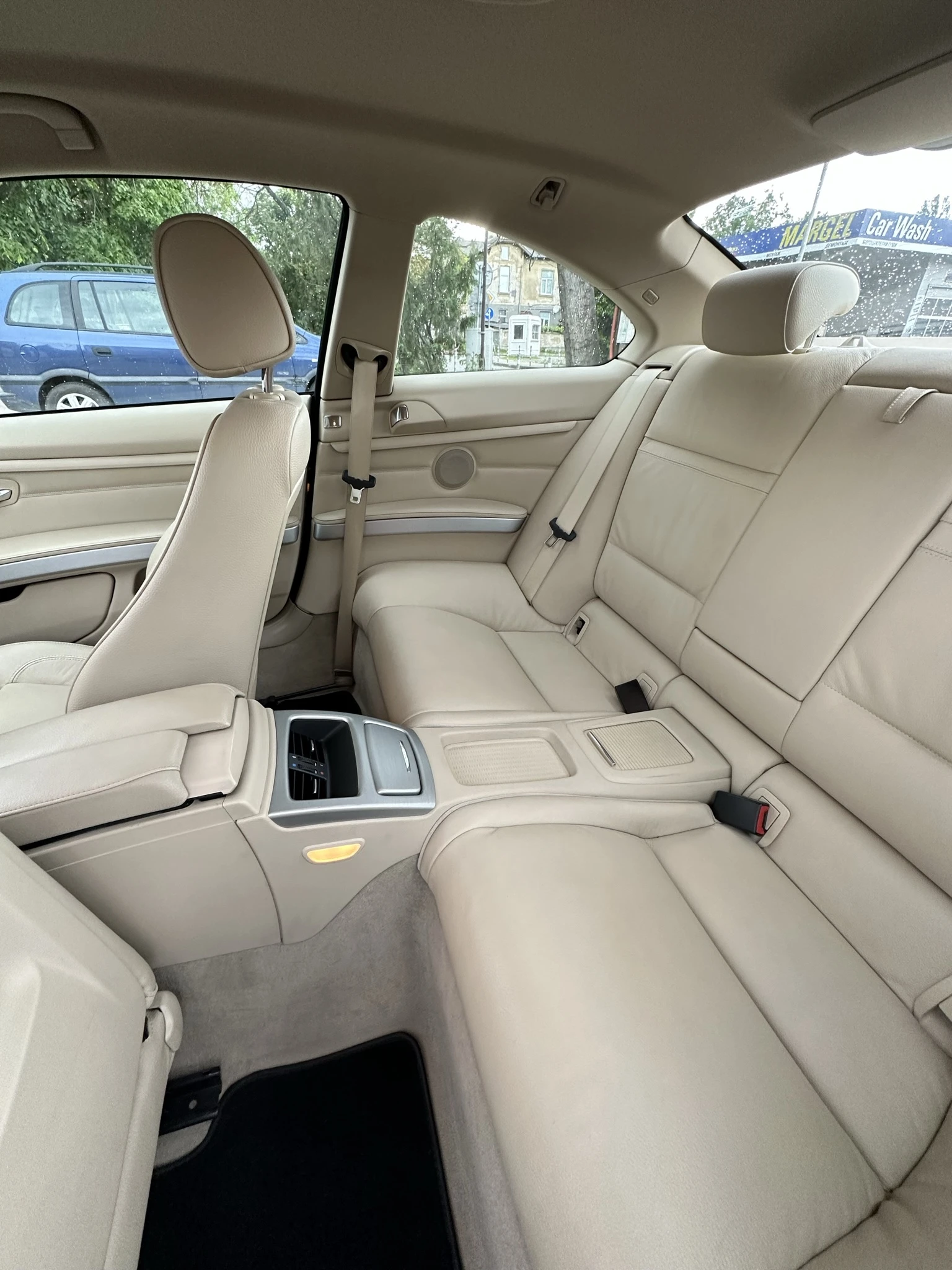 BMW 320 d E92 xDrive Facelift, снимка 12 - Автомобили и джипове - 54885165