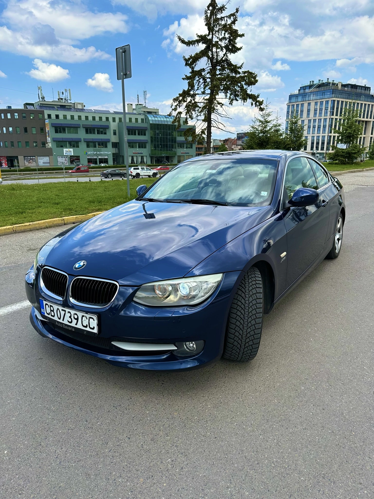BMW 320 d E92 xDrive Facelift, снимка 2 - Автомобили и джипове - 54885165