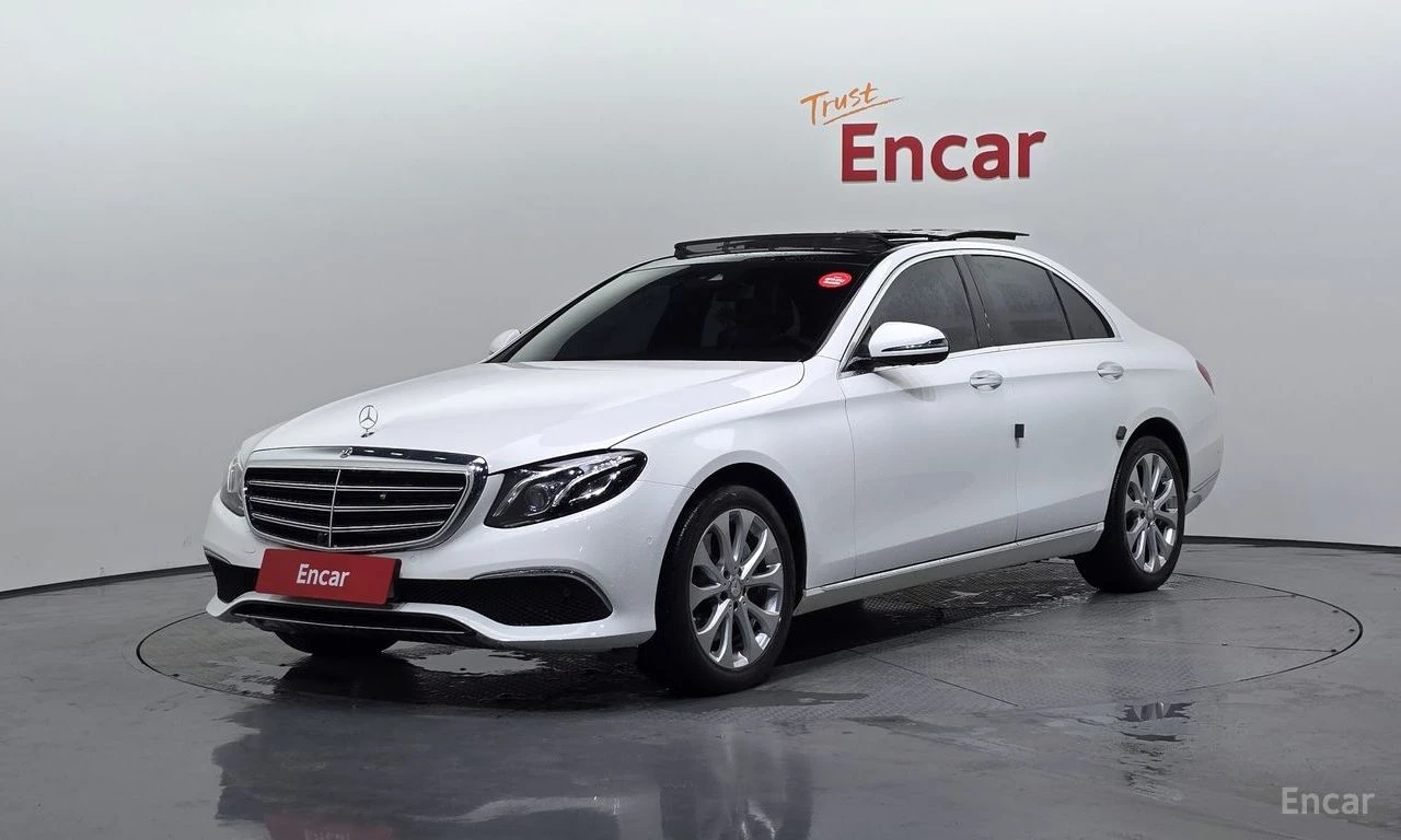 Mercedes-Benz E 300 Exclusive* ПОДГРЕВ* ОБДУХВАНЕ* 360 CAM* DIGITAL* 