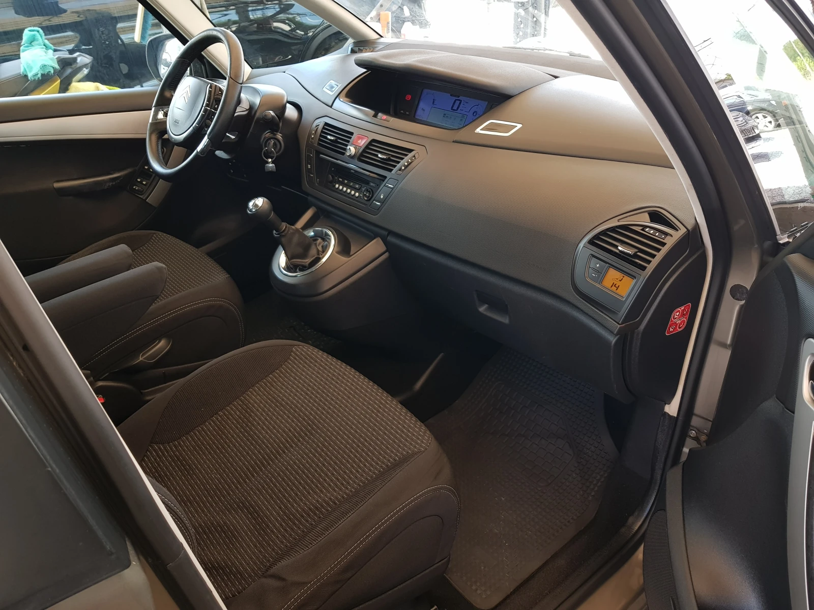 Citroen Grand C4 Picasso 7 места, снимка 11 - Автомобили и джипове - 55276684
