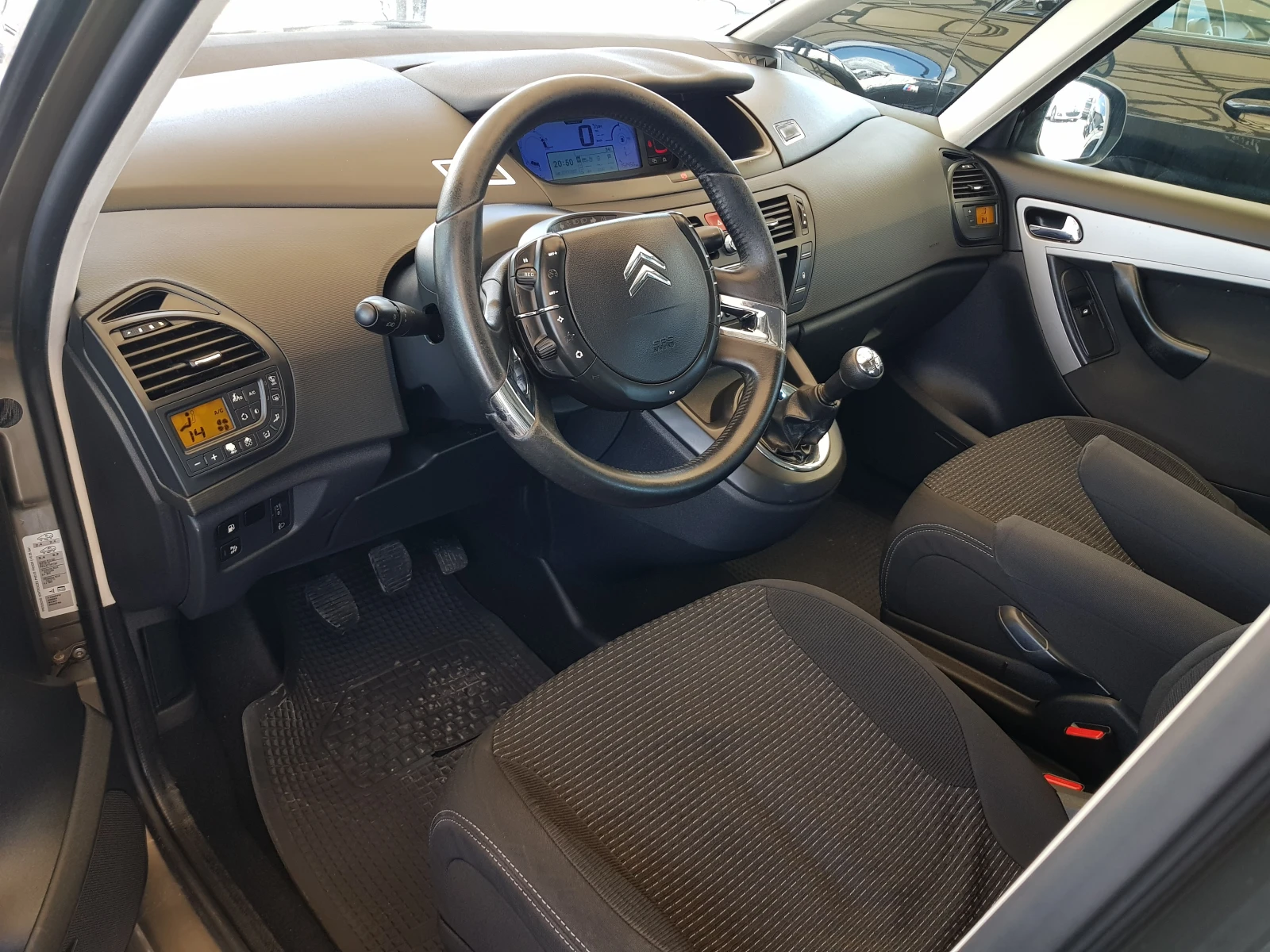 Citroen Grand C4 Picasso 7 места, снимка 9 - Автомобили и джипове - 55276684