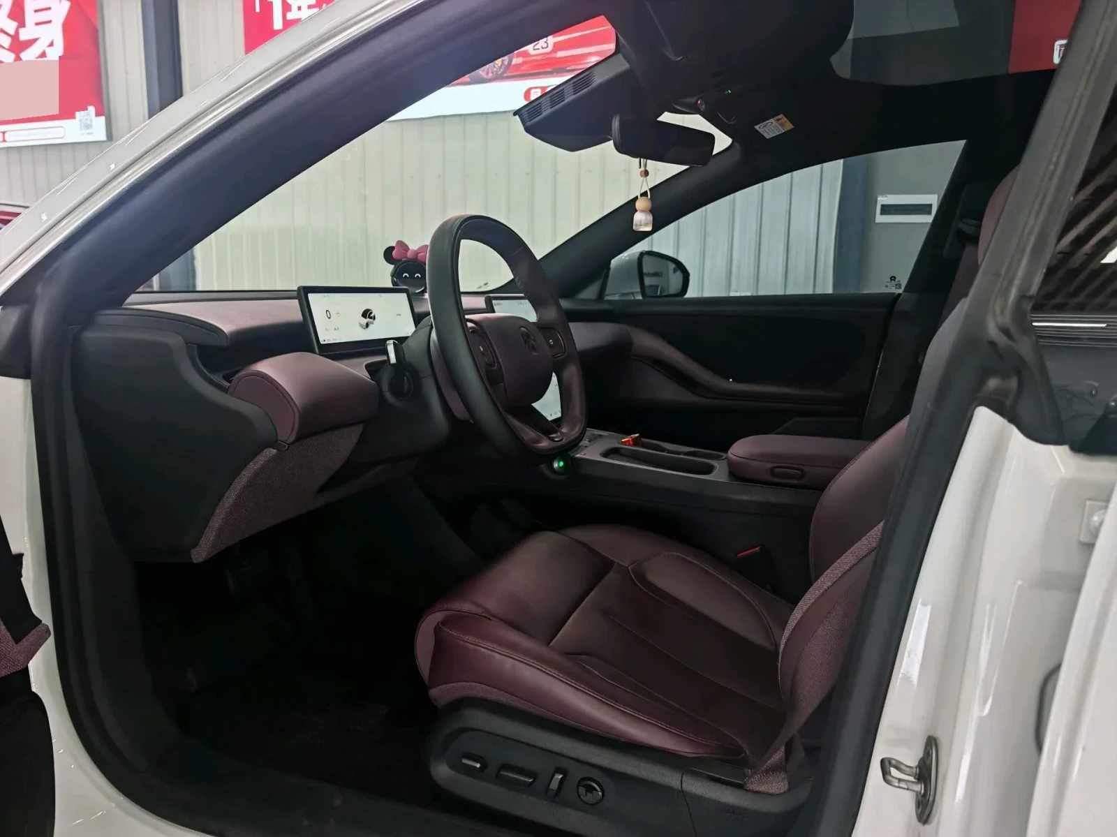 NIO ET5, снимка 3 - Автомобили и джипове - 55532590
