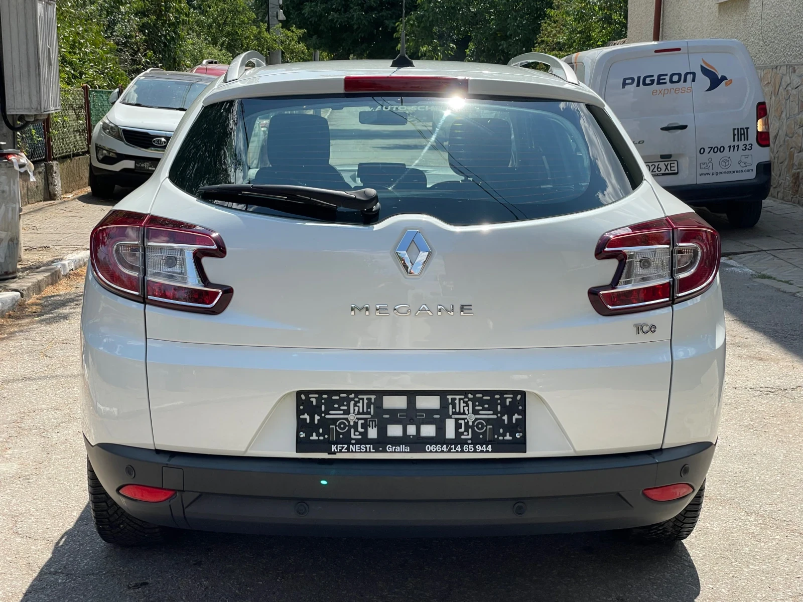 Renault Megane 1.2TCe* facelift* 115kc, снимка 6 - Автомобили и джипове - 55572259