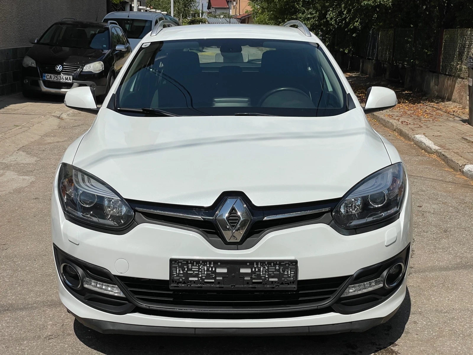 Renault Megane 1.2TCe* facelift* 115kc, снимка 3 - Автомобили и джипове - 55572259