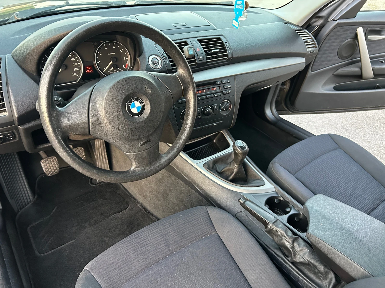 BMW 116 FACELIFT 122 k.c., снимка 9 - Автомобили и джипове - 55621682