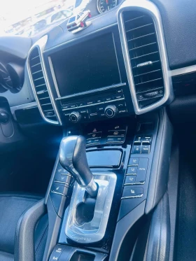 Porsche Cayenne AWD 4dr  CARFAX, снимка 10
