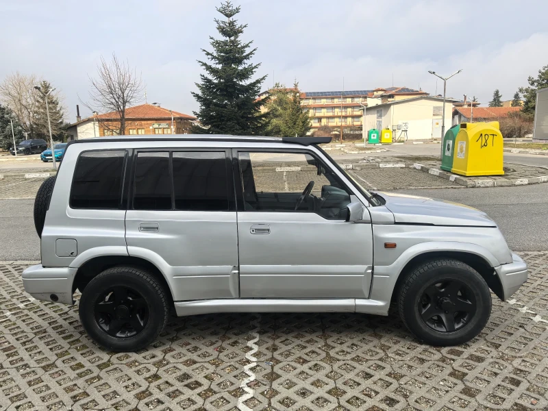 Suzuki Vitara 2.5 V6 Всички Екстри, снимка 5 - Автомобили и джипове - 48333051