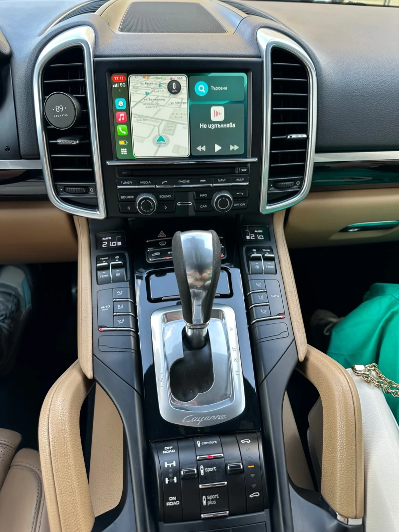 Porsche Cayenne 3.0 D FACE LED, снимка 11 - Автомобили и джипове - 52437857