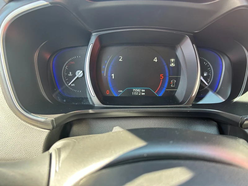 Renault Koleos, снимка 8 - Автомобили и джипове - 52737819