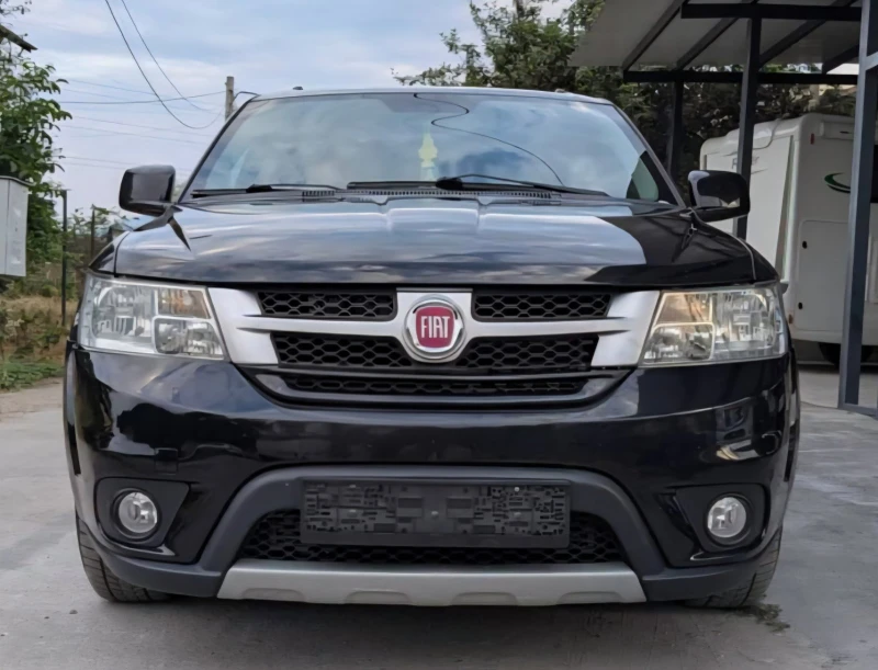 Fiat Freemont * * 4X4* * AVTOMAT* * 7 МЕСТА* * KEYLESS* * TOP* *, снимка 2 - Автомобили и джипове - 52666049