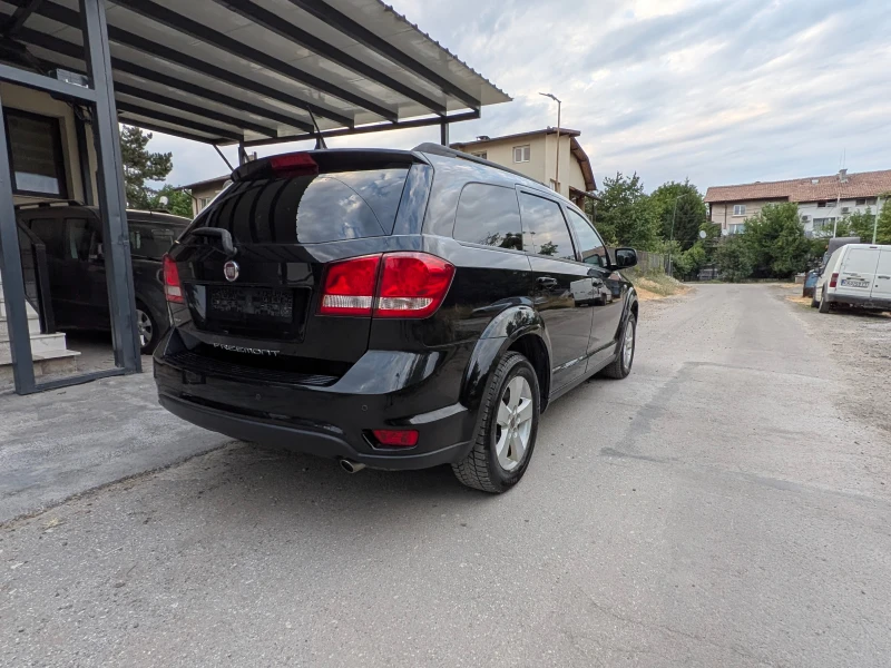 Fiat Freemont * * 4X4* * AVTOMAT* * 7 МЕСТА* * KEYLESS* * TOP* *, снимка 6 - Автомобили и джипове - 52666049