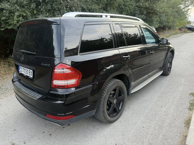 Mercedes-Benz GL 550, снимка 2 - Автомобили и джипове - 52576319