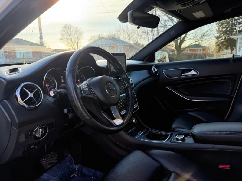 Mercedes-Benz GLA * GLA250 4MATIC * CARFAX * ЦЕНА ДО БГ, снимка 13 - Автомобили и джипове - 52988931