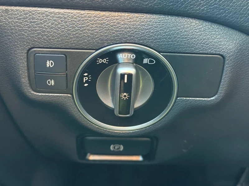 Mercedes-Benz GLA * GLA250 4MATIC * CARFAX * ЦЕНА ДО БГ, снимка 17 - Автомобили и джипове - 52988931