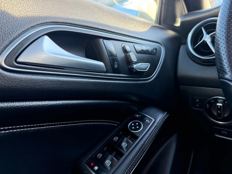 Mercedes-Benz GLA * GLA250 4MATIC * CARFAX * ЦЕНА ДО БГ, снимка 16 - Автомобили и джипове - 52988931