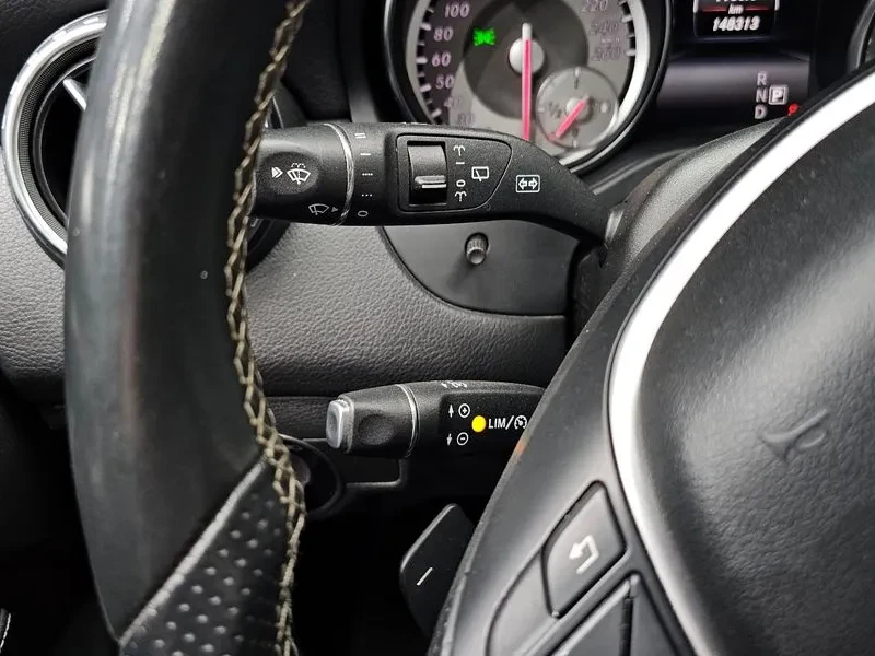 Mercedes-Benz GLA 200 Cdi, снимка 16 - Автомобили и джипове - 55103099