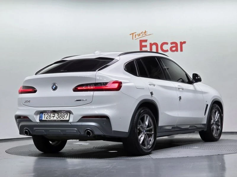 BMW X4 xDrive20i M Sports X Onlile Exclusive Edition| 184, снимка 2 - Автомобили и джипове - 55308098