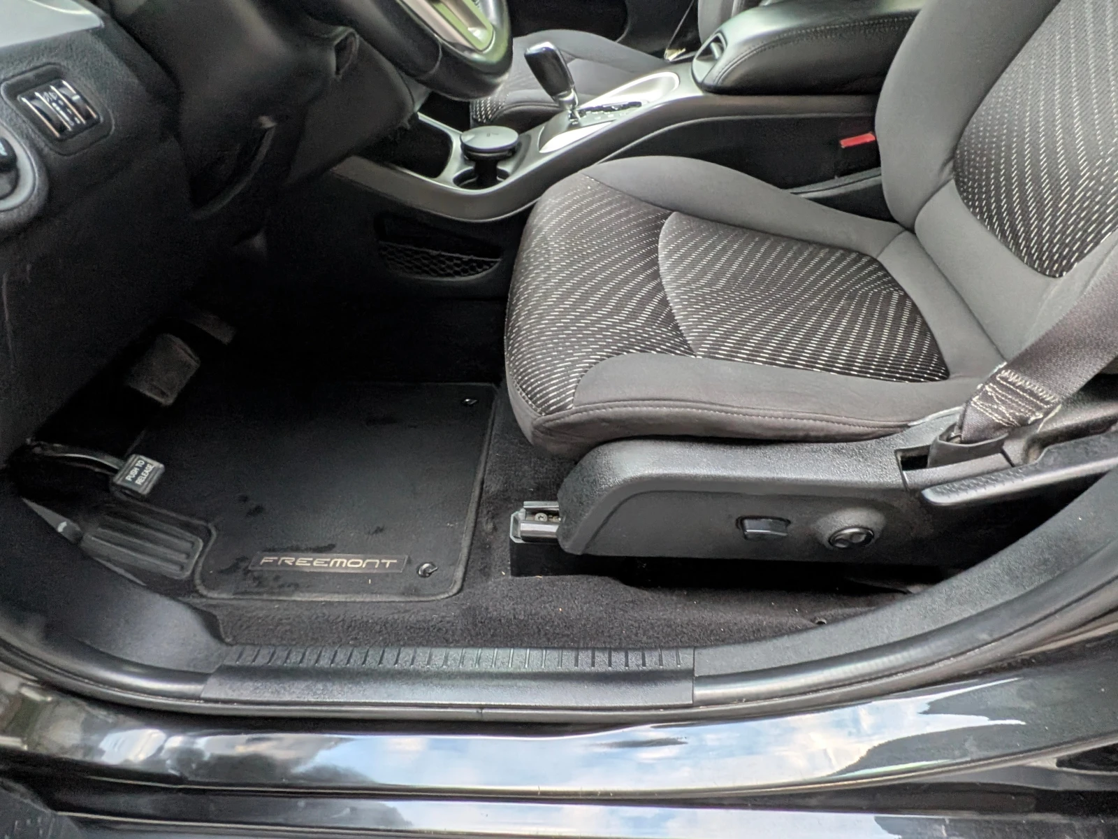 Fiat Freemont * * 4X4* * AVTOMAT* * 7 * * KEYLESS* * TOP* * | Mobile.bg   14