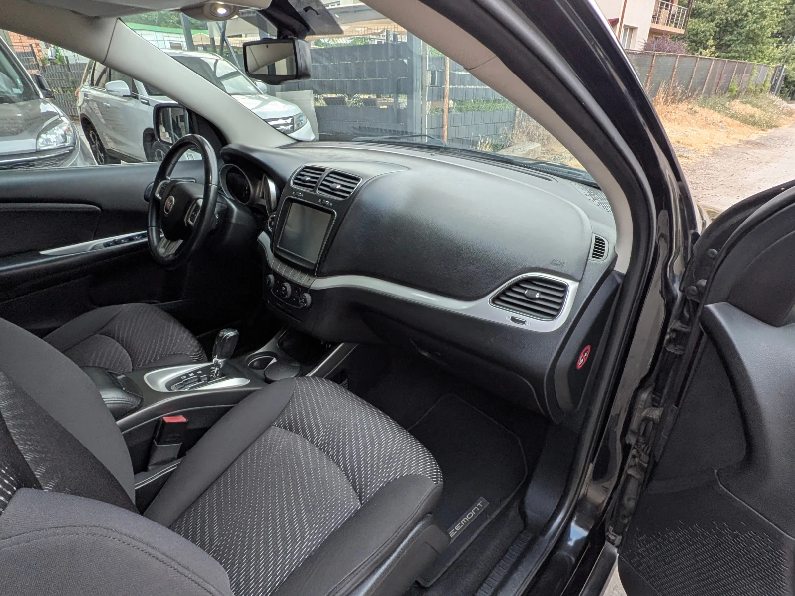 Fiat Freemont * * 4X4* * AVTOMAT* * 7 * * KEYLESS* * TOP* * | Mobile.bg   15