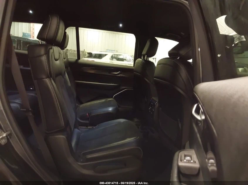 Jeep Grand cherokee L ALTITUDE 4X4 DISTRONIC/КОЖА/СЕРВИЗНА ИСТОРИЯ - изображение 10