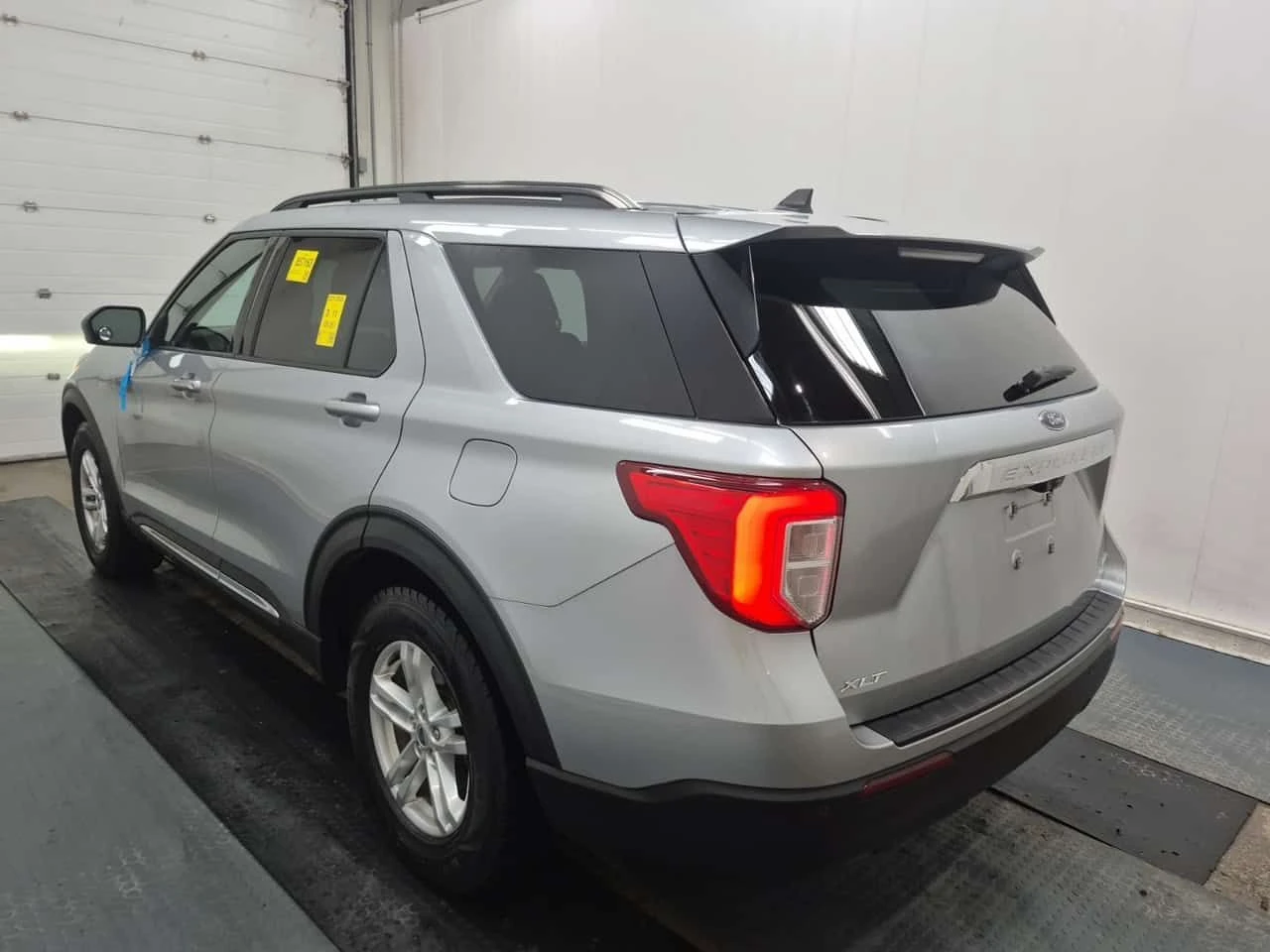 Ford Explorer * XLT * CARFAX * ПОДГРЕВИ* КАМЕРА, снимка 4 - Автомобили и джипове - 53771356