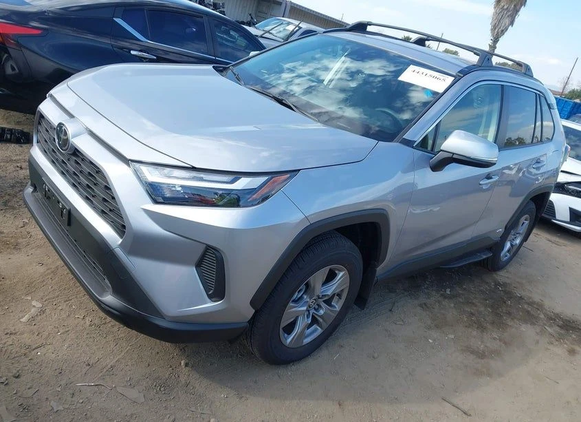 Toyota Rav4, снимка 2 - Автомобили и джипове - 54038943