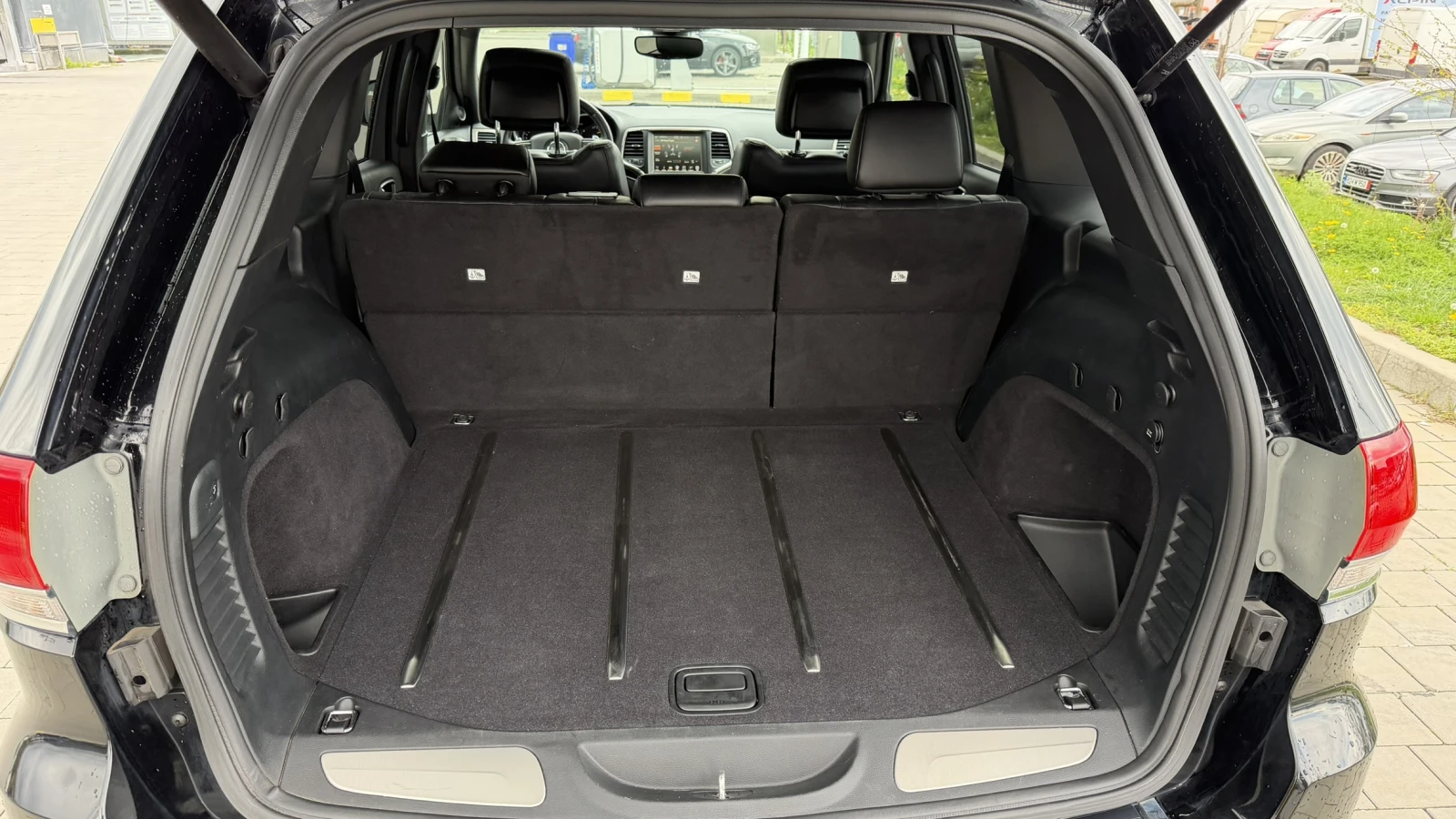 Jeep Grand cherokee, снимка 12 - Автомобили и джипове - 54285646