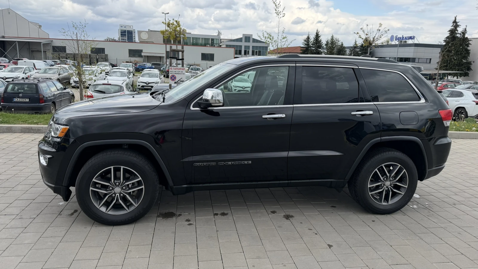 Jeep Grand cherokee, снимка 3 - Автомобили и джипове - 54285646