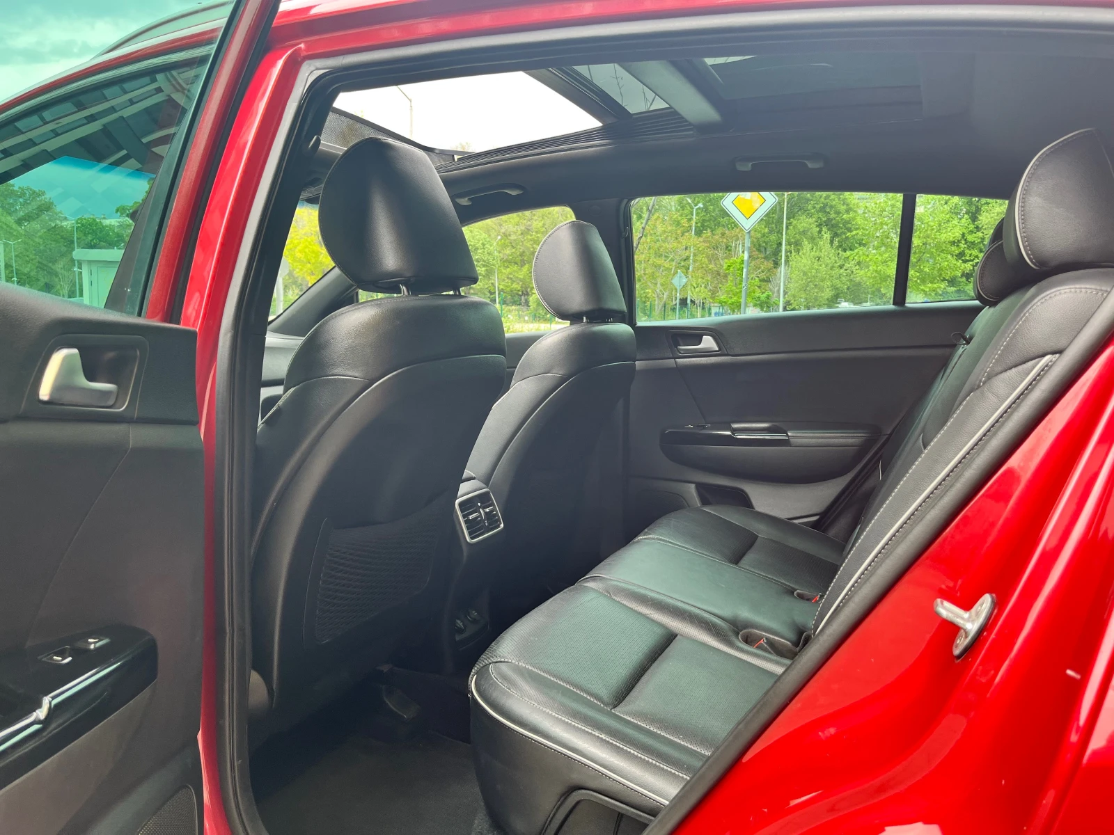 Kia Sportage GT-LINE PANORAMA KAMERA, снимка 14 - Автомобили и джипове - 54379422
