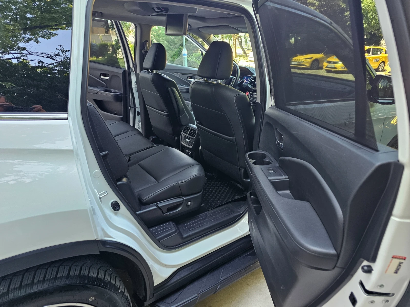 Honda Pilot 3.5 V6 Limitet Edition, снимка 8 - Автомобили и джипове - 54898658