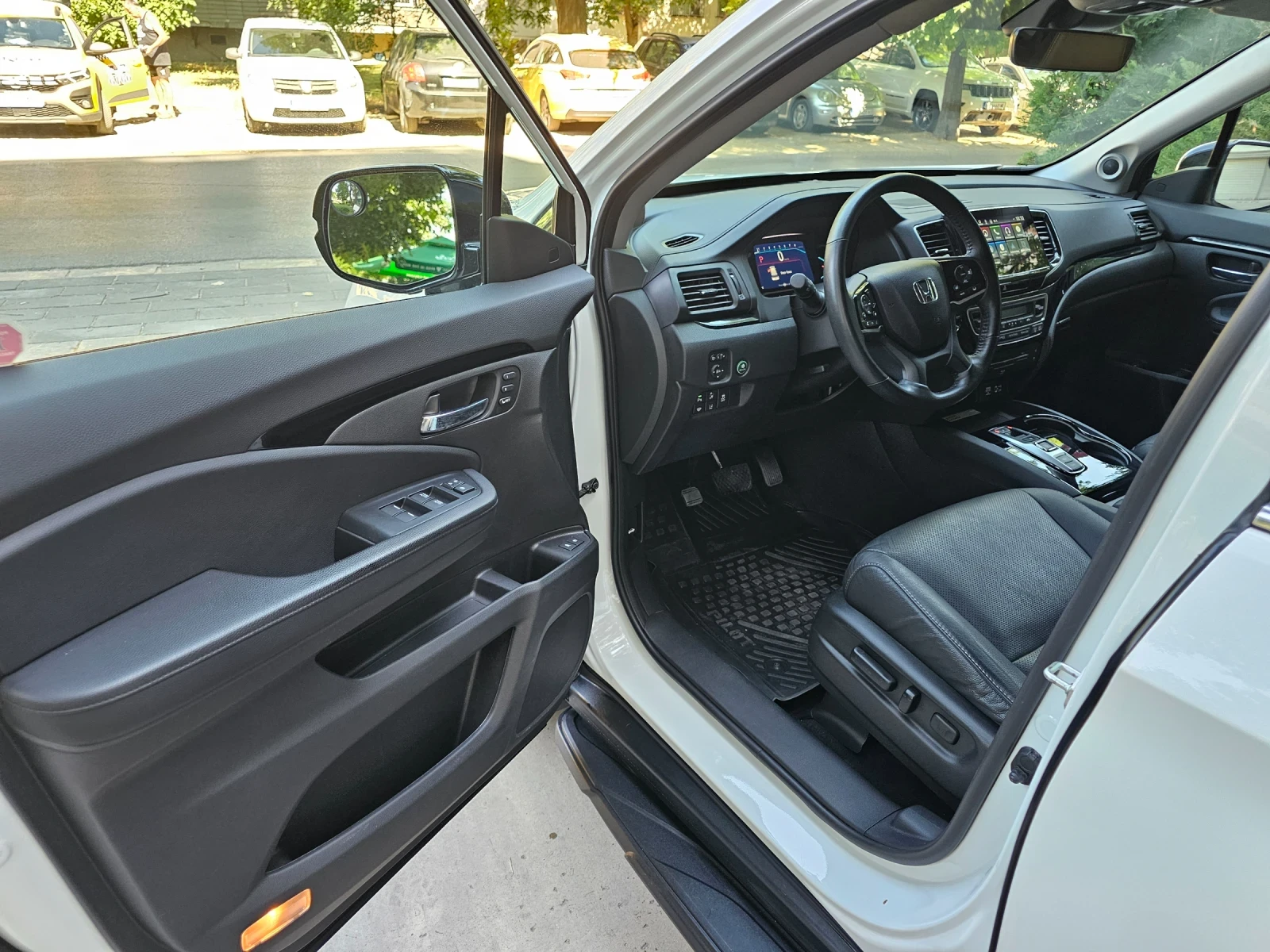 Honda Pilot 3.5 V6 Limitet Edition, снимка 6 - Автомобили и джипове - 54898658