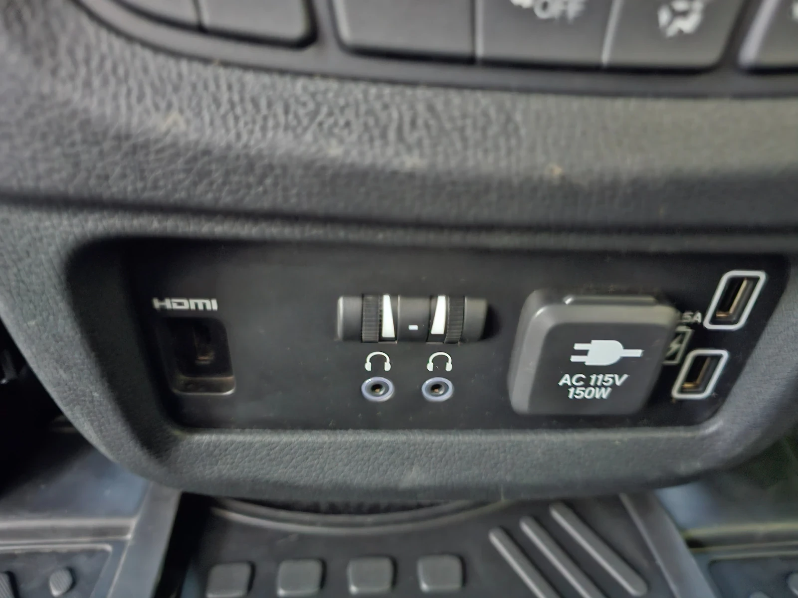 Honda Pilot 3.5 V6 Limitet Edition, снимка 11 - Автомобили и джипове - 54898658