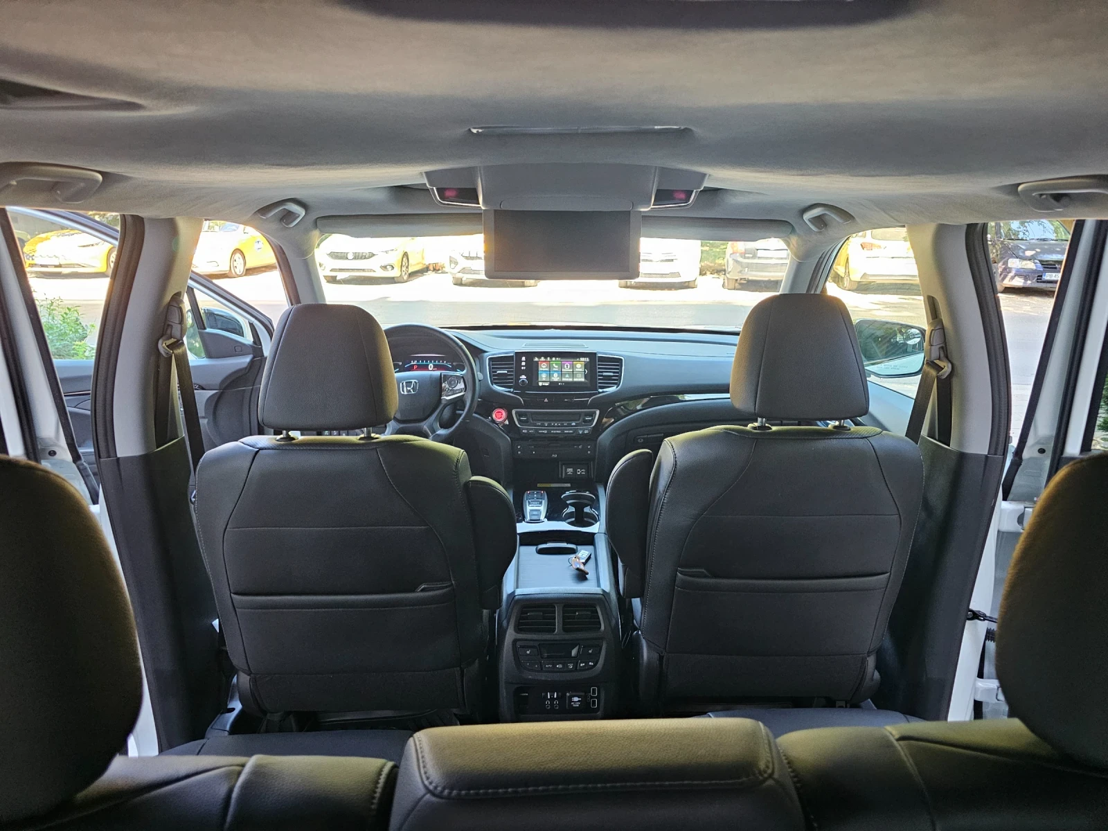 Honda Pilot 3.5 V6 Limitet Edition, снимка 10 - Автомобили и джипове - 54898658