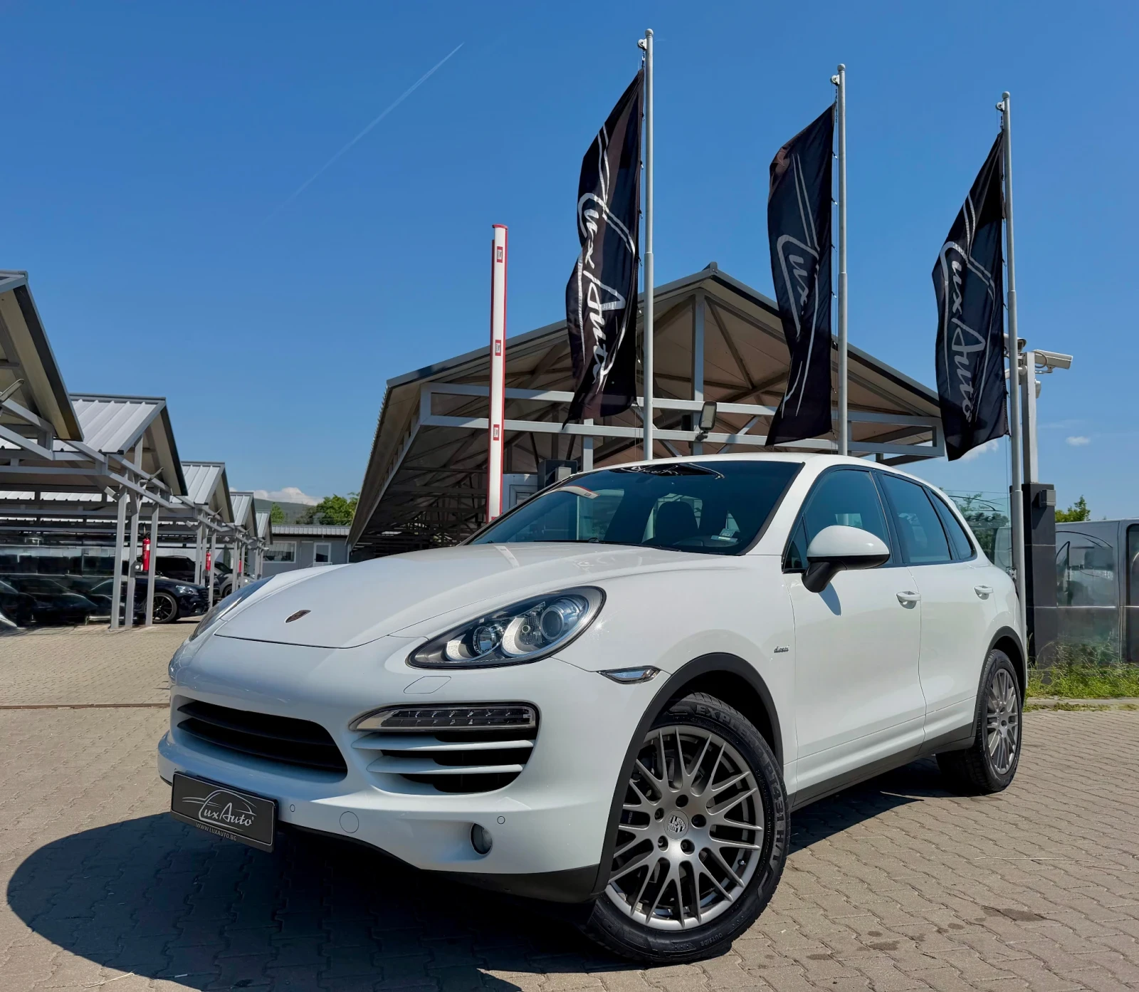 Porsche Cayenne 3.0d#SPORTPACK#NAVI#PDC#Bi-XENON#, снимка 2 - Автомобили и джипове - 55015887
