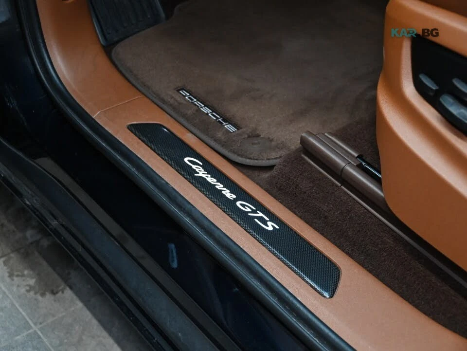 Porsche Cayenne * GTS * PANO * Автокредит *  (Цена до България), снимка 8 - Автомобили и джипове - 55176552