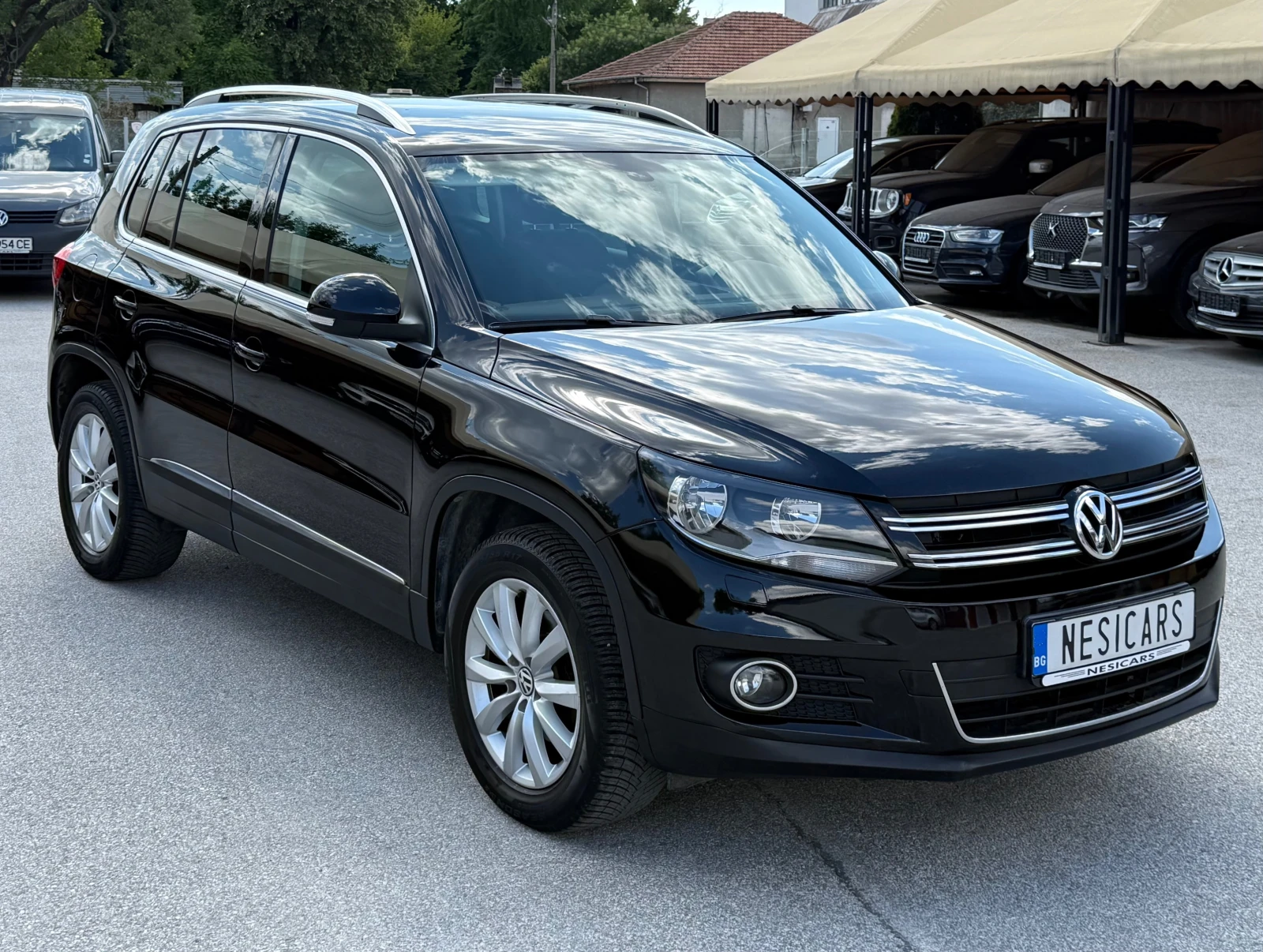 VW Tiguan 2.0 TDI Sport & Style 4Motion !ТОП СЪСТОЯНИЕ!, снимка 3 - Автомобили и джипове - 55222675