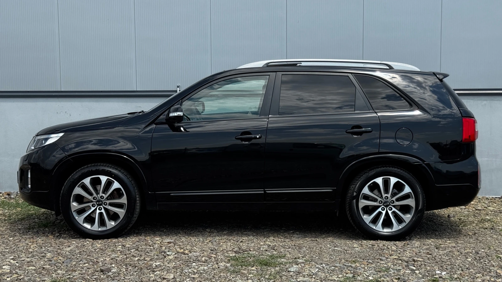 Kia Sorento 2.2 CRDi Platinum Edition 4WD 🇩🇪, снимка 8 - Автомобили и джипове - 55317233