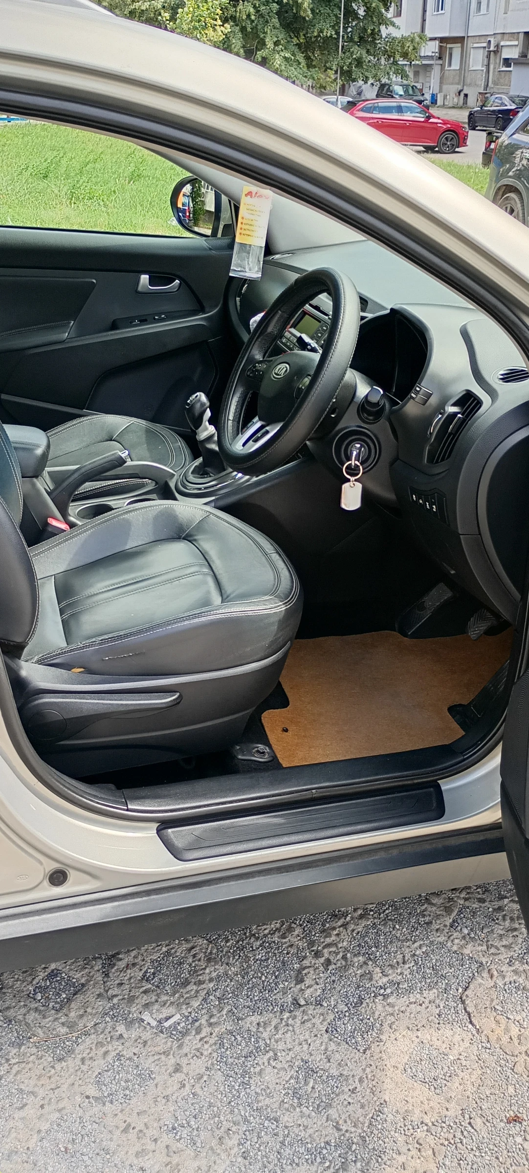 Kia Sportage 2.0D, снимка 7 - Автомобили и джипове - 55433259