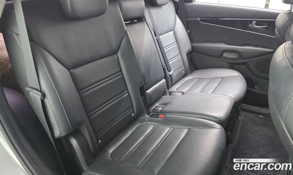 Kia Sorento Diesel 2.0 2WD Prestige, снимка 17 - Автомобили и джипове - 56155210