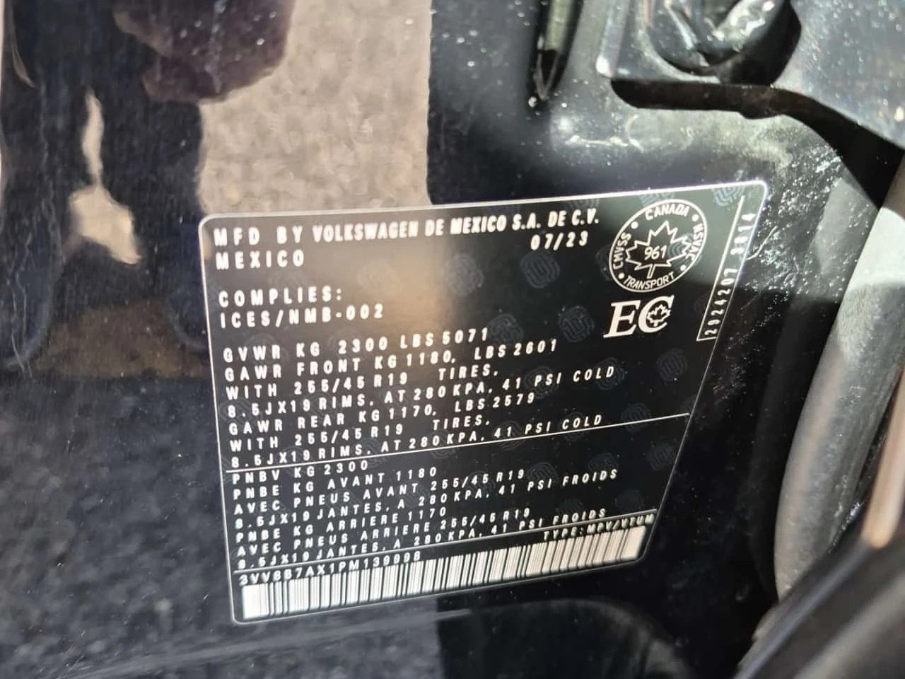 VW Tiguan COMFORTLINE R LINE BLACK EDITION * ФИНАНСИРАНЕ, снимка 14 - Автомобили и джипове - 56170108