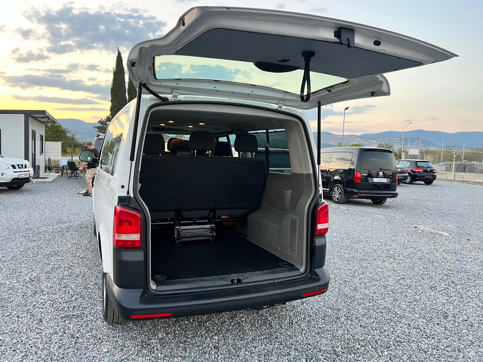 VW Caravelle 9   | Mobile.bg   15