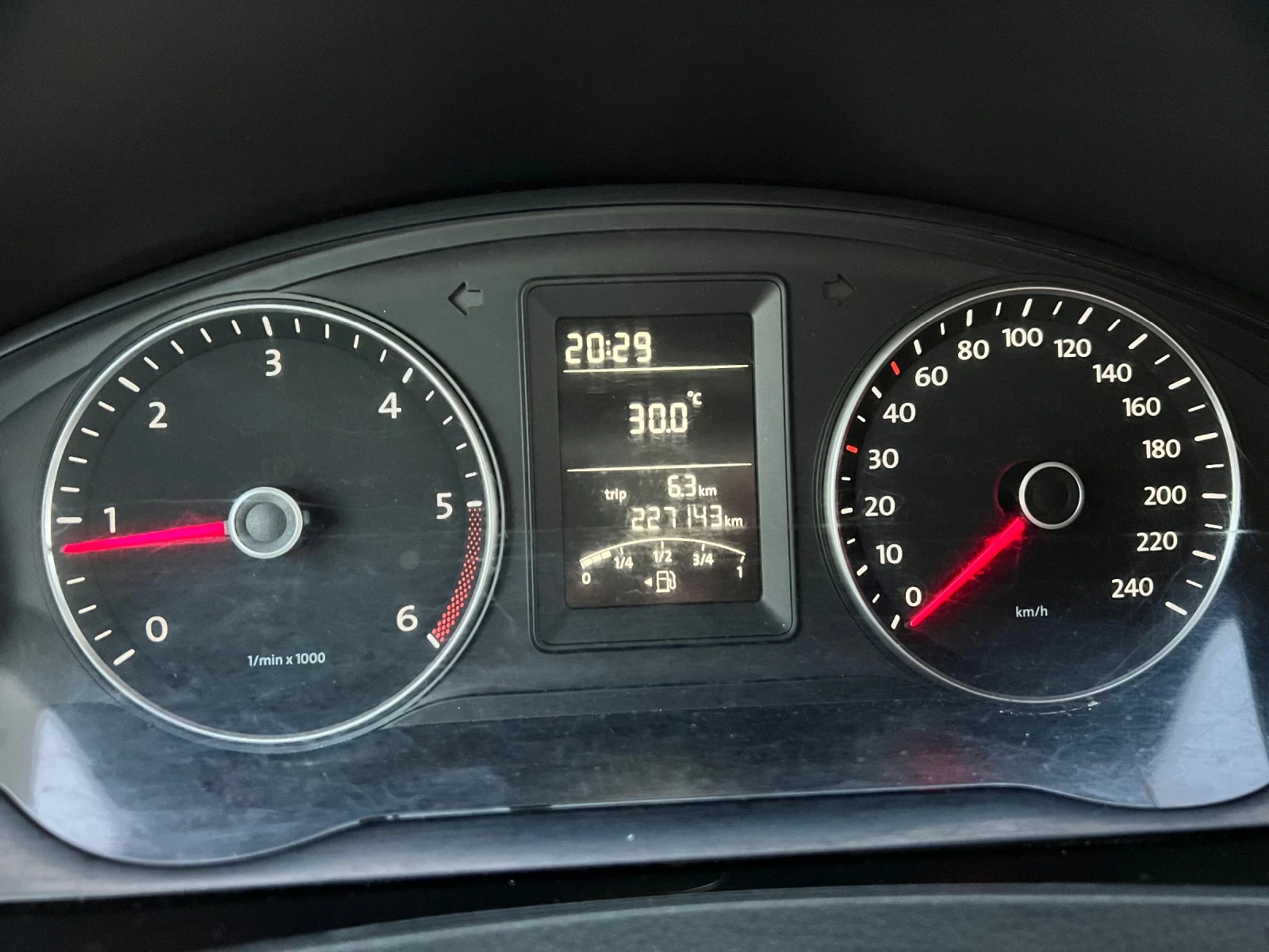 VW Caravelle 9   | Mobile.bg   13