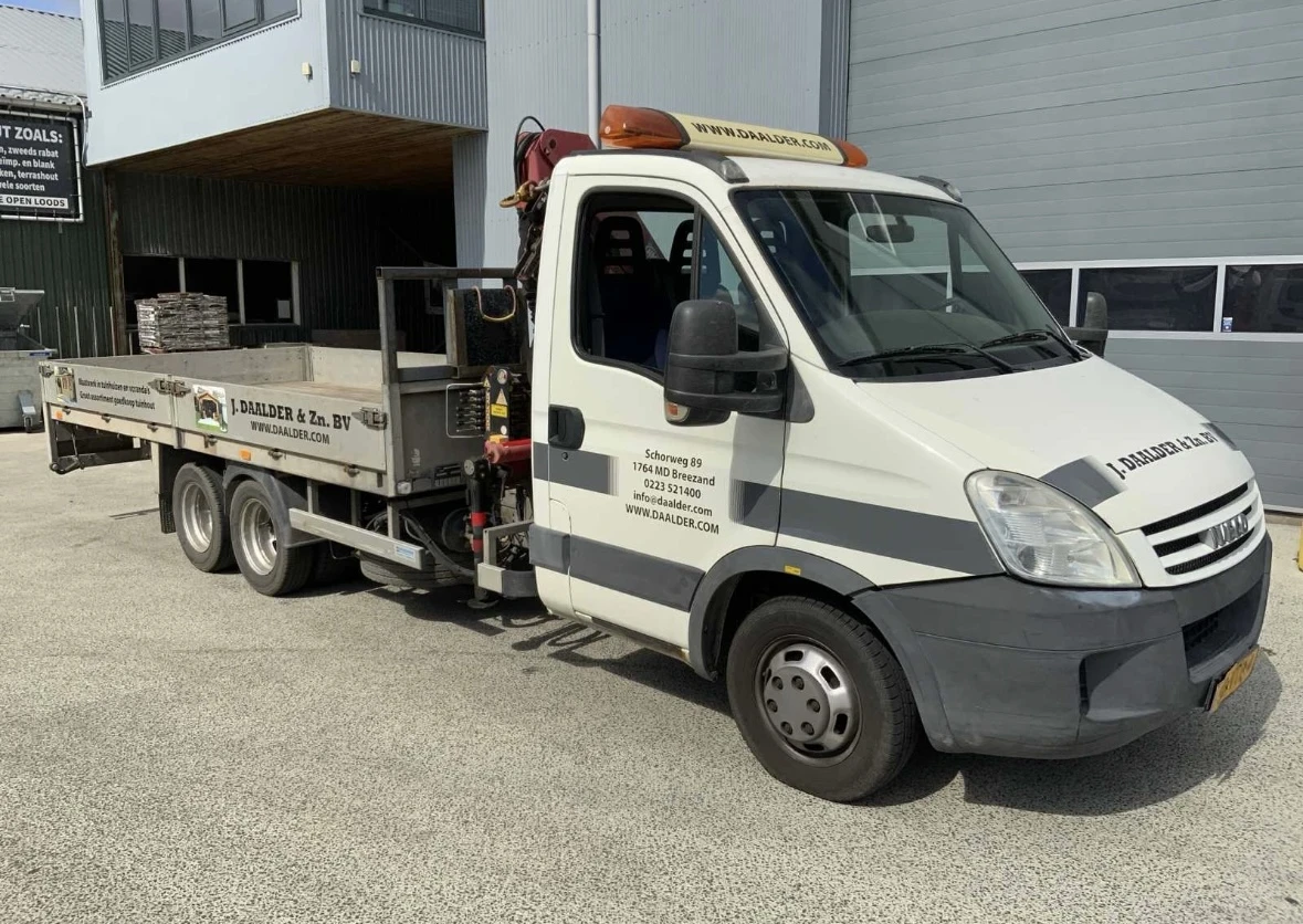 Iveco Daily 40C15/T 3.0 16V КРАН HMF - изображение 2