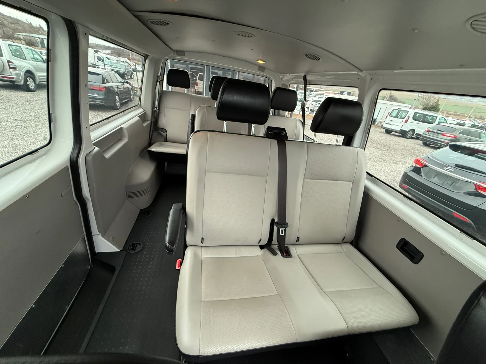 VW Transporter 2.0 TDI 9 МЕСТА - изображение 8