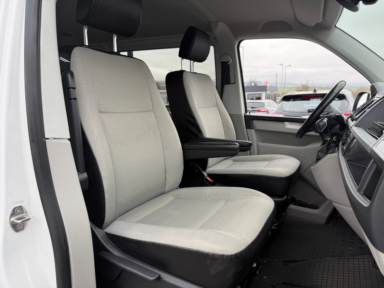 VW Transporter 2.0 TDI 9 МЕСТА - изображение 7