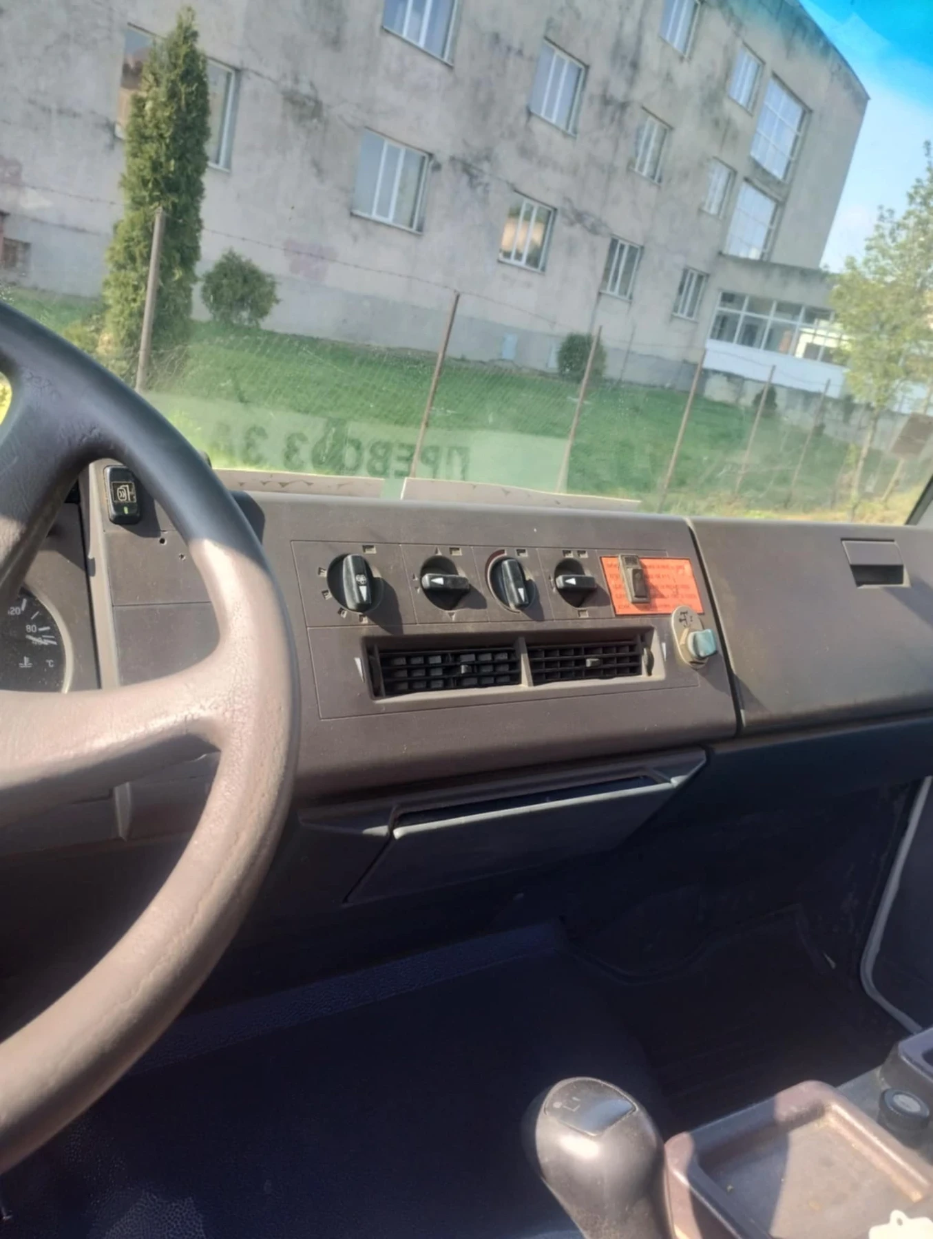 Mercedes-Benz 1217  - изображение 6
