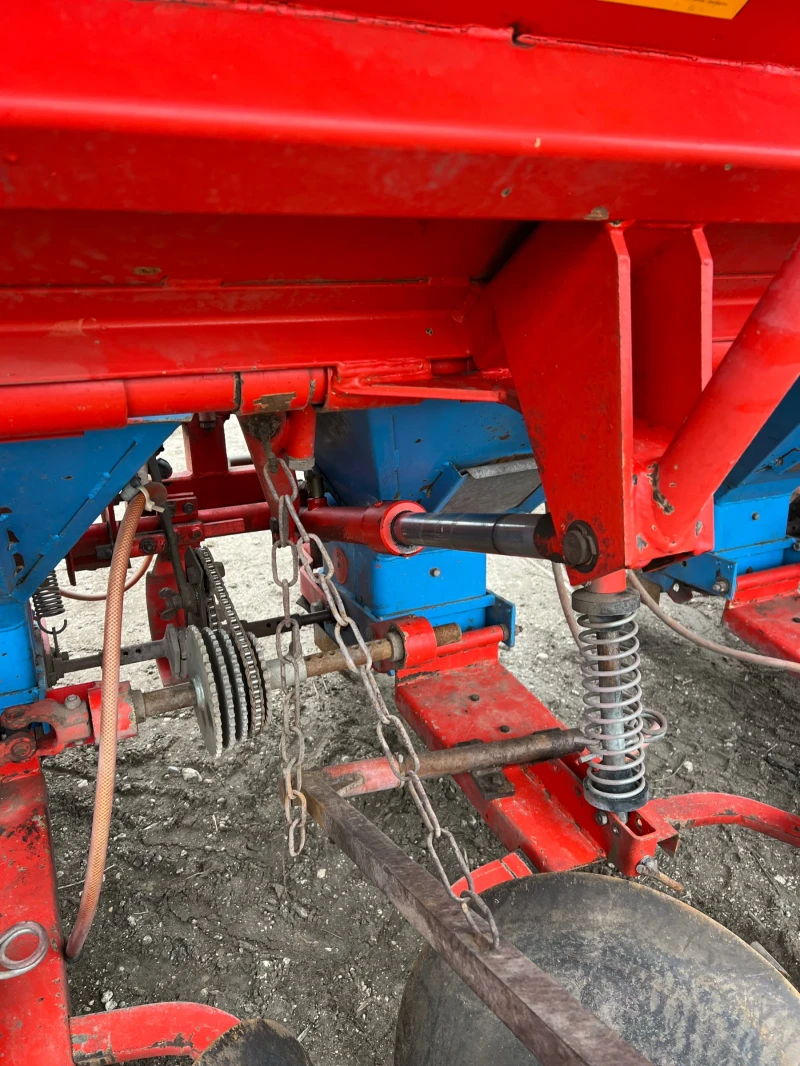 Специализирани машини Машини за зеленчуци Сеялка за картофи Gruse, снимка 7 - Селскостопанска техника - 52573278