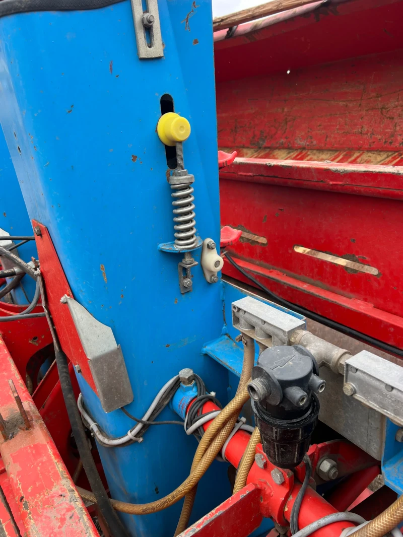 Специализирани машини Машини за зеленчуци Сеялка за картофи Gruse, снимка 8 - Селскостопанска техника - 52573278