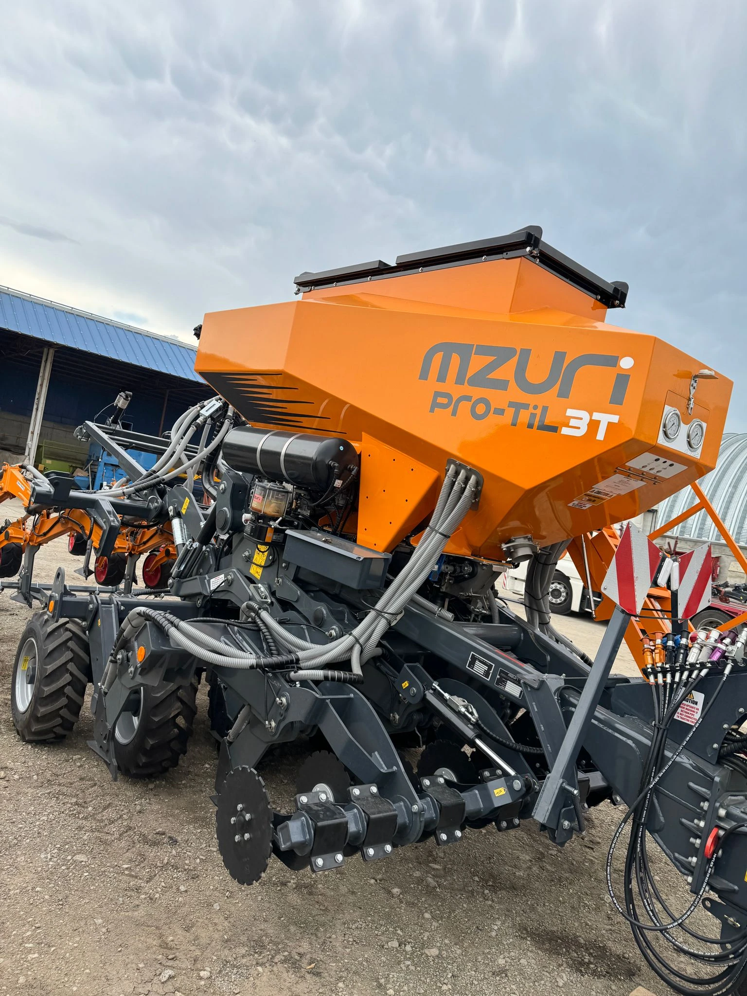  Mzuri | Mobile.bg   13